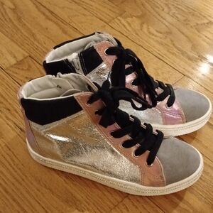 Girls' Metallic Silver & Pink High-Top Sneakers - Kids